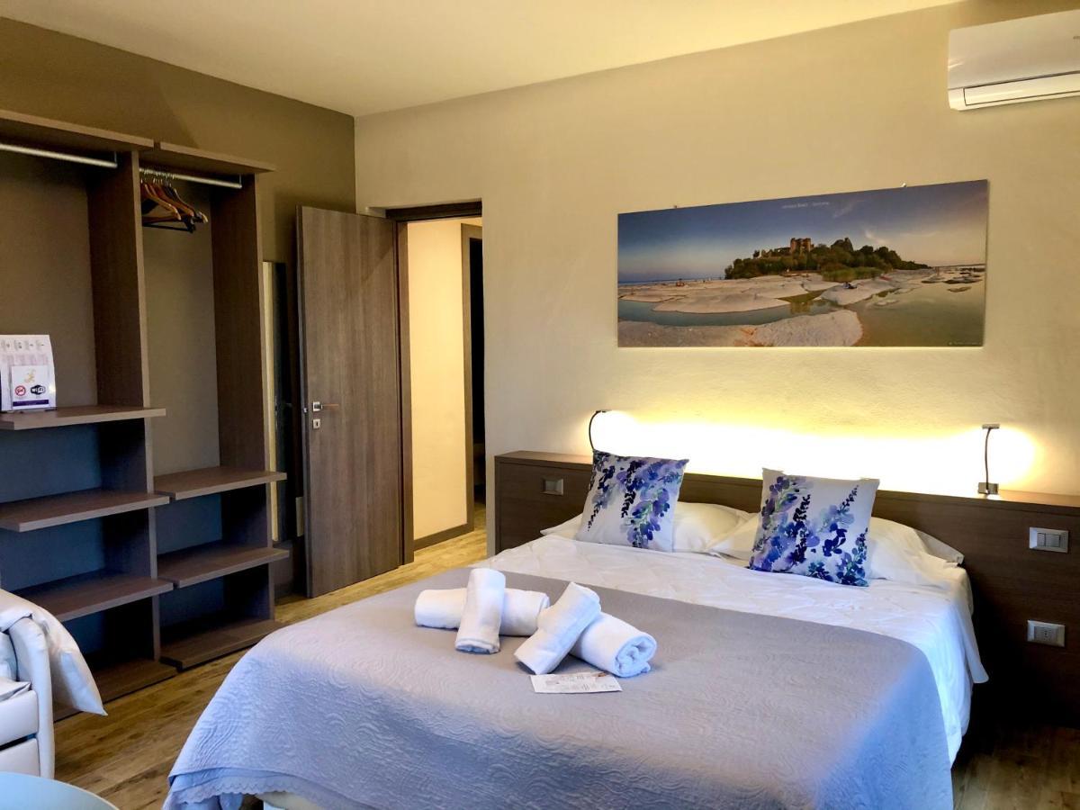 International Rooms & Apartments Sirmione Exterior photo