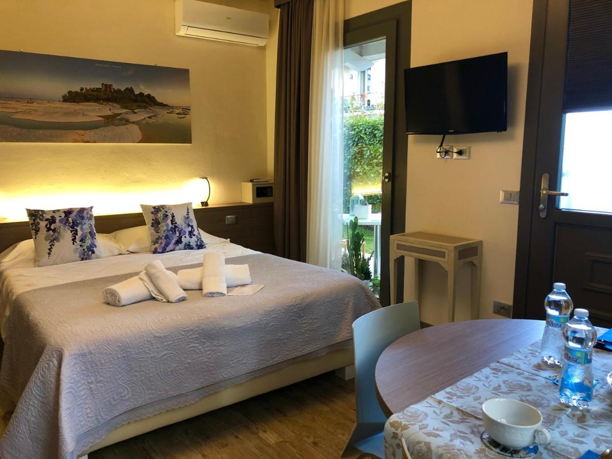 International Rooms & Apartments Sirmione Exterior photo